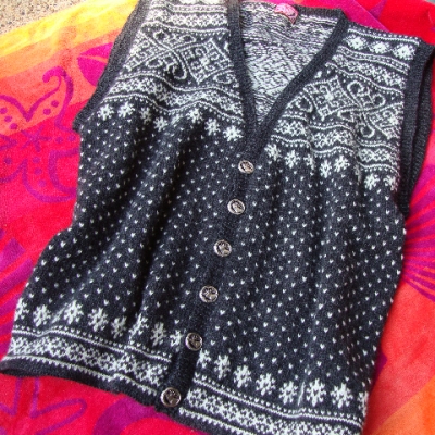 Sirdal Vest in Heilo yarn