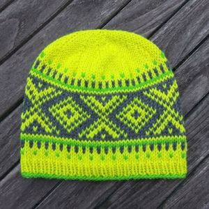 fair isle hat knit in dale yarn from kidsknits.com